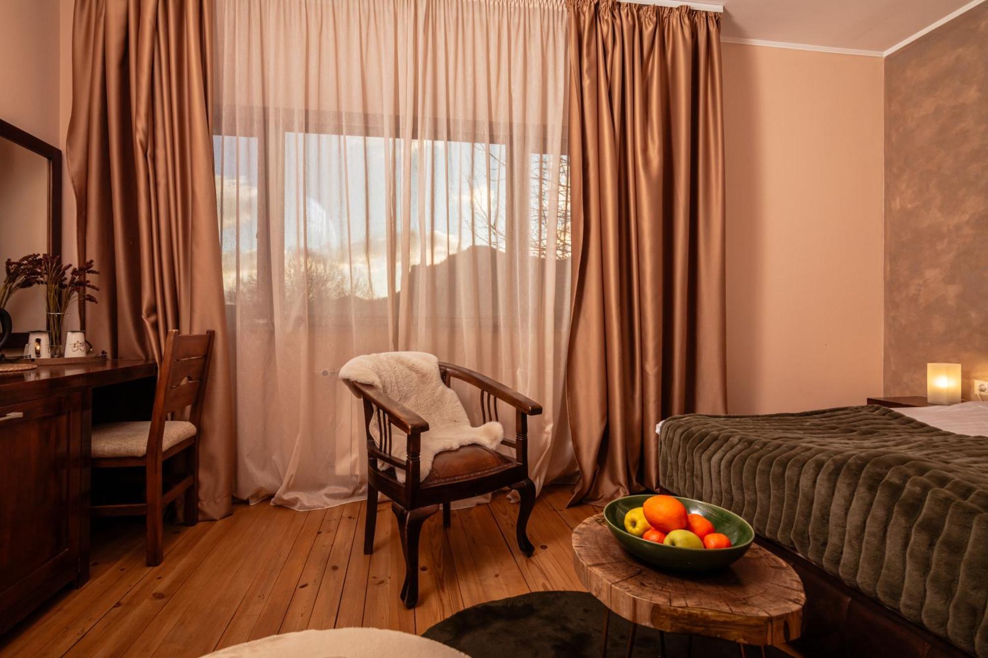 Hotel Smilen Smoljan Esterno foto