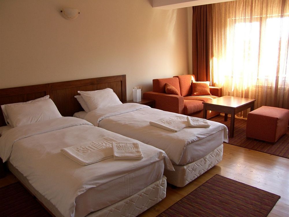 Hotel Smilen Smoljan Esterno foto